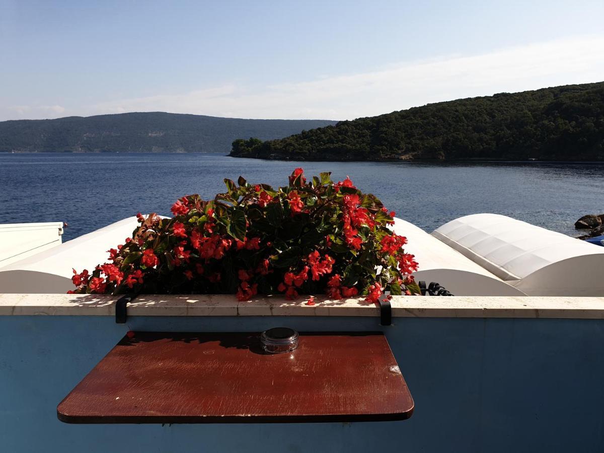 Sobe Mamalu Bed & Breakfast Valun Eksteriør bilde