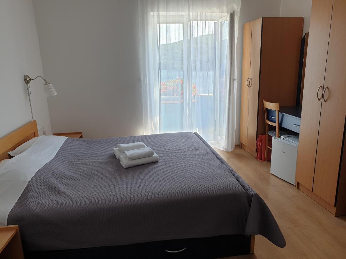 Sobe Mamalu Bed & Breakfast Valun Eksteriør bilde