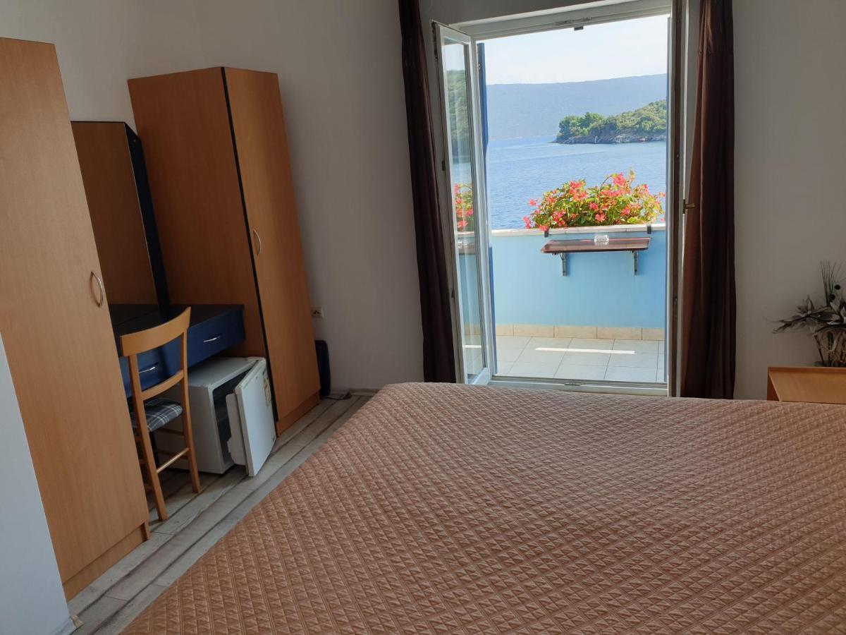 Sobe Mamalu Bed & Breakfast Valun Eksteriør bilde