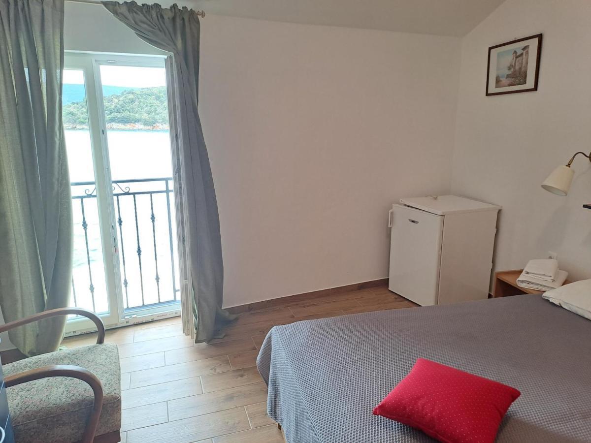 Sobe Mamalu Bed & Breakfast Valun Eksteriør bilde