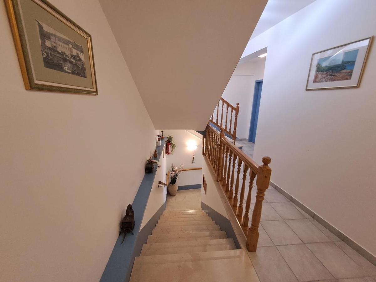 Sobe Mamalu Bed & Breakfast Valun Eksteriør bilde