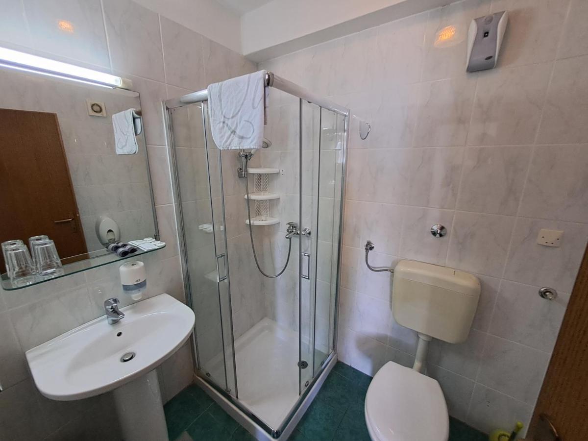 Sobe Mamalu Bed & Breakfast Valun Eksteriør bilde