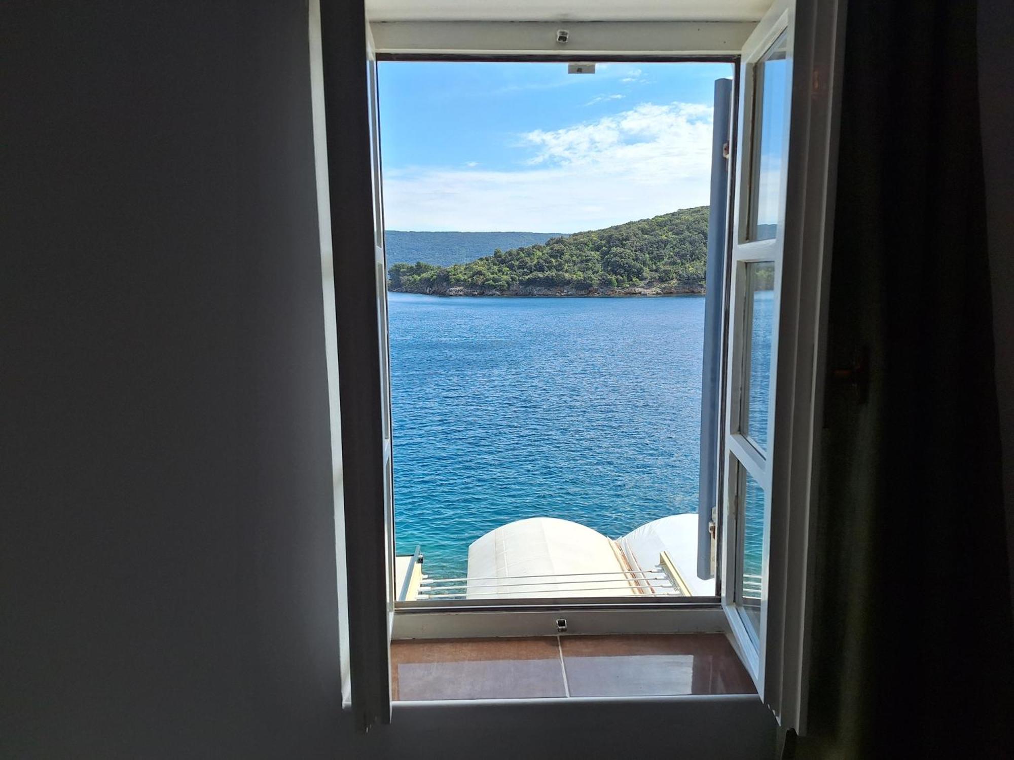 Sobe Mamalu Bed & Breakfast Valun Eksteriør bilde
