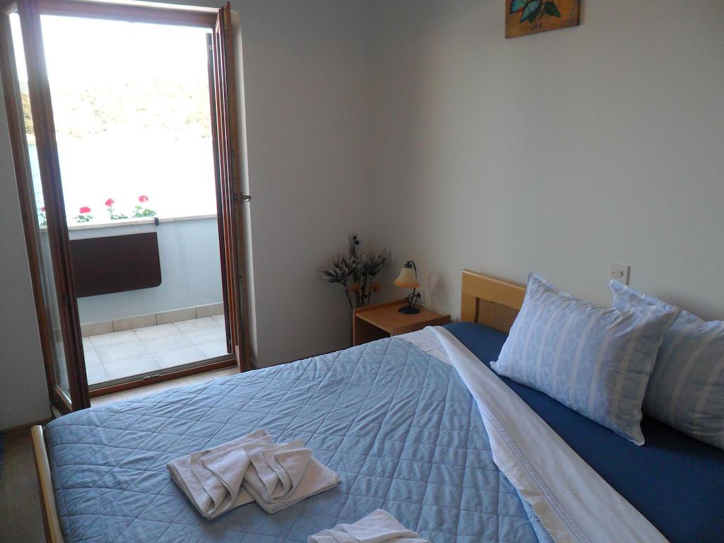 Sobe Mamalu Bed & Breakfast Valun Rom bilde