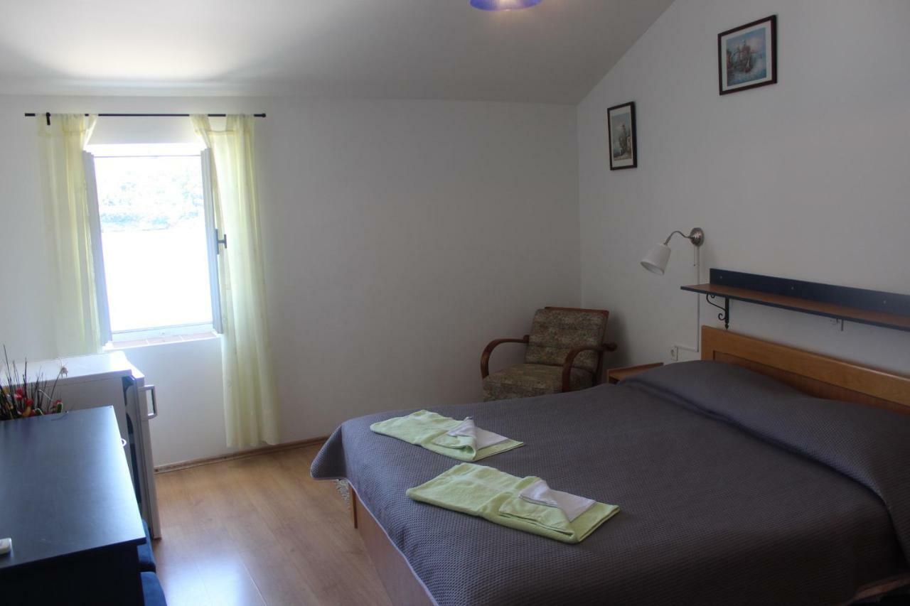 Sobe Mamalu Bed & Breakfast Valun Eksteriør bilde